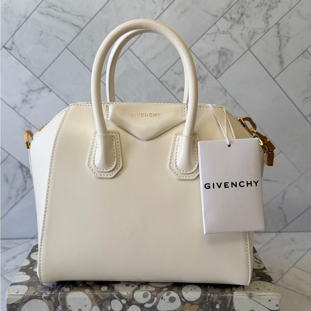 GIVENCHY ANTIGONA IVORY MINI BAG ❤️